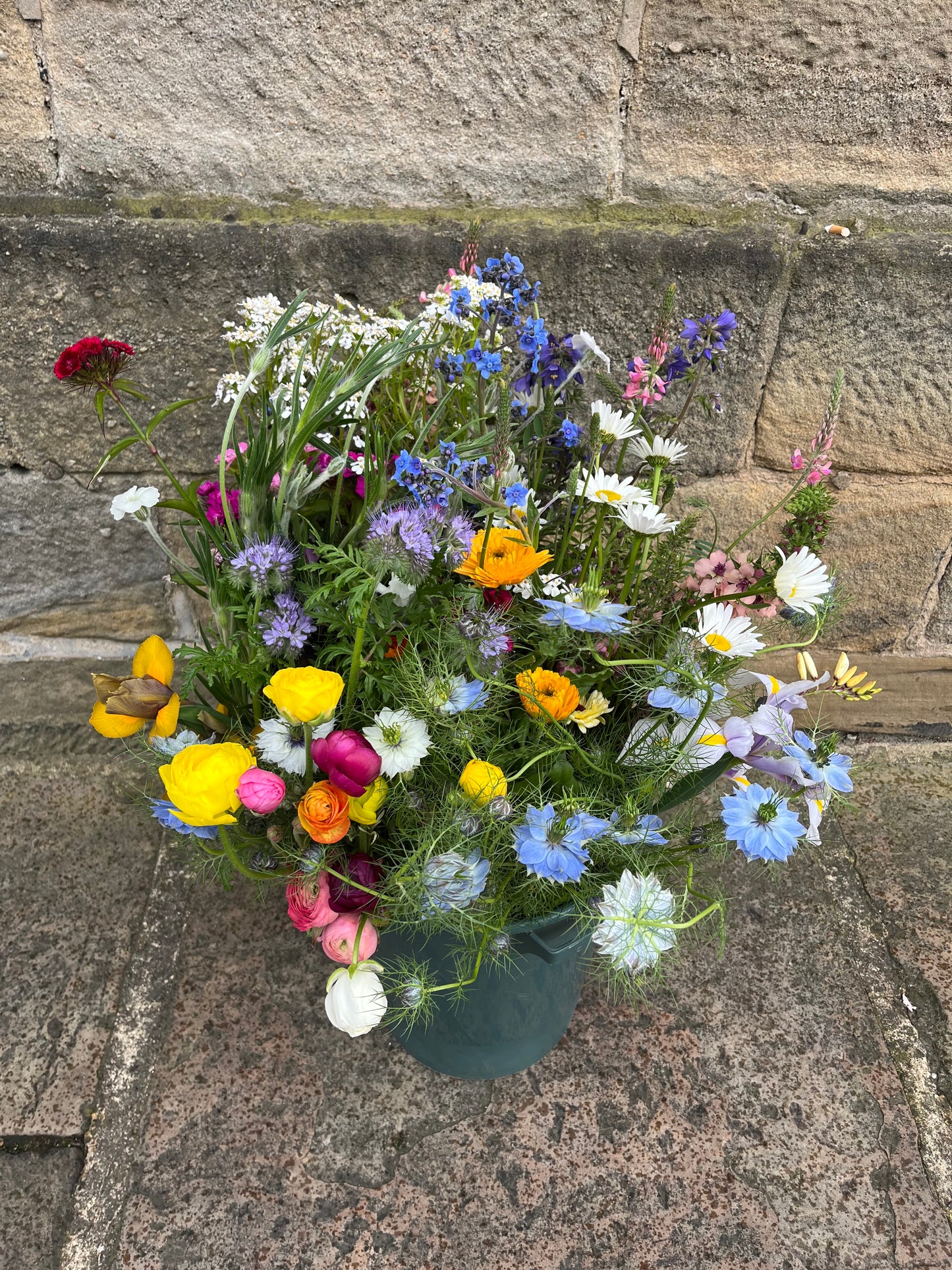 DIY wedding & arranger’s buckets