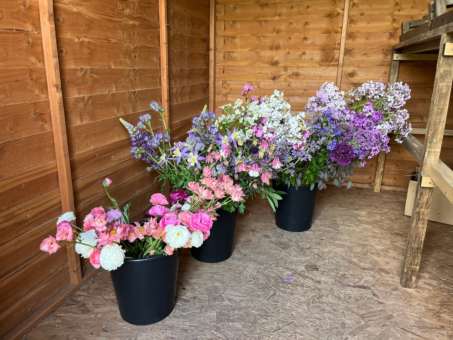 DIY wedding & arranger’s buckets