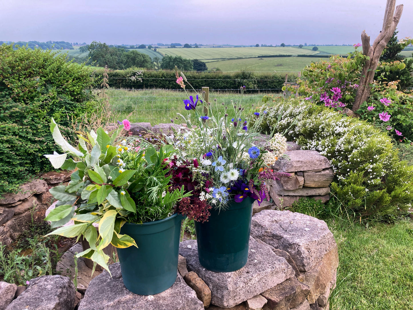 DIY wedding & arranger’s buckets